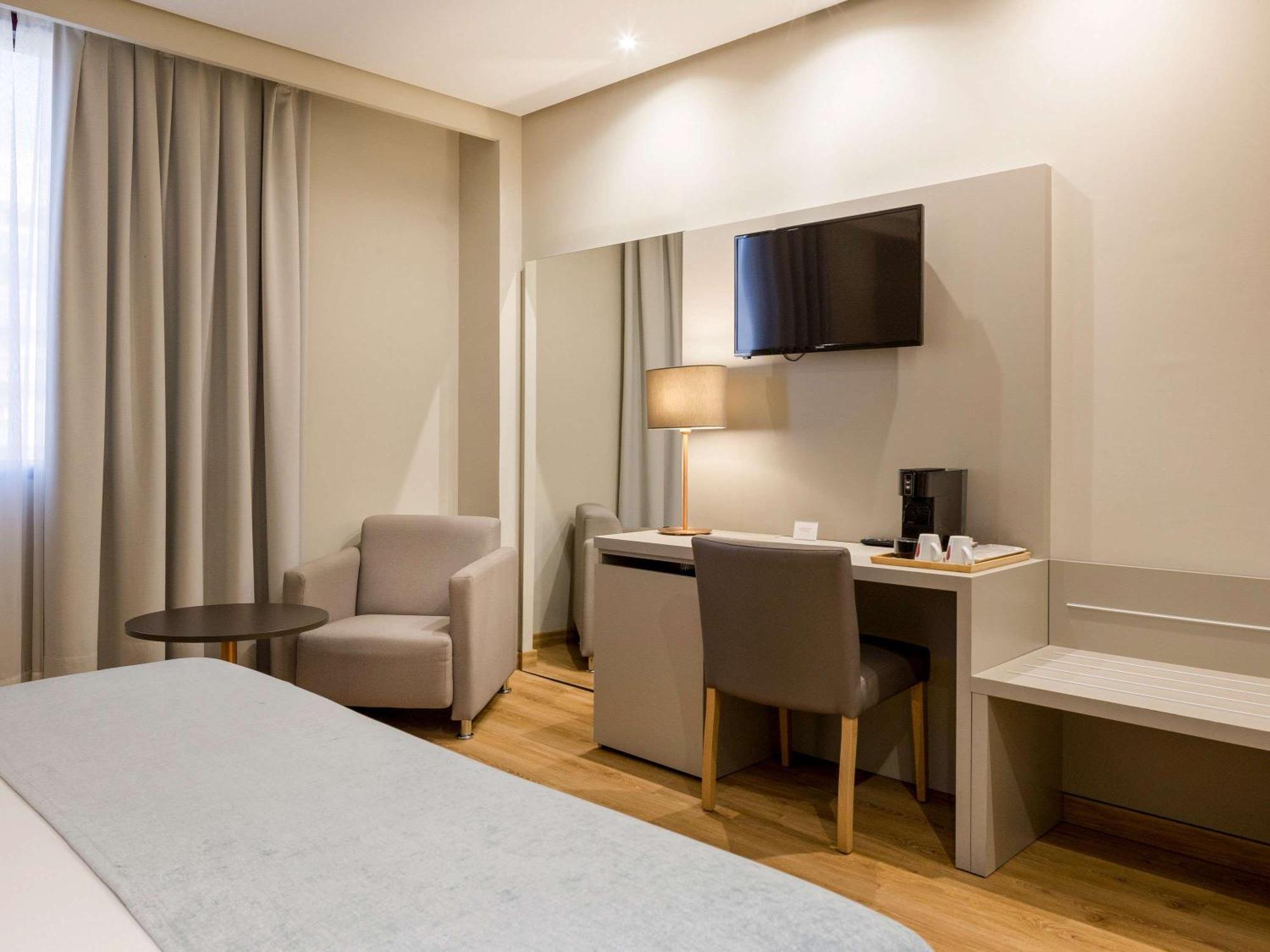 Mercure Carlton Rioja Логроньо Екстериор снимка
