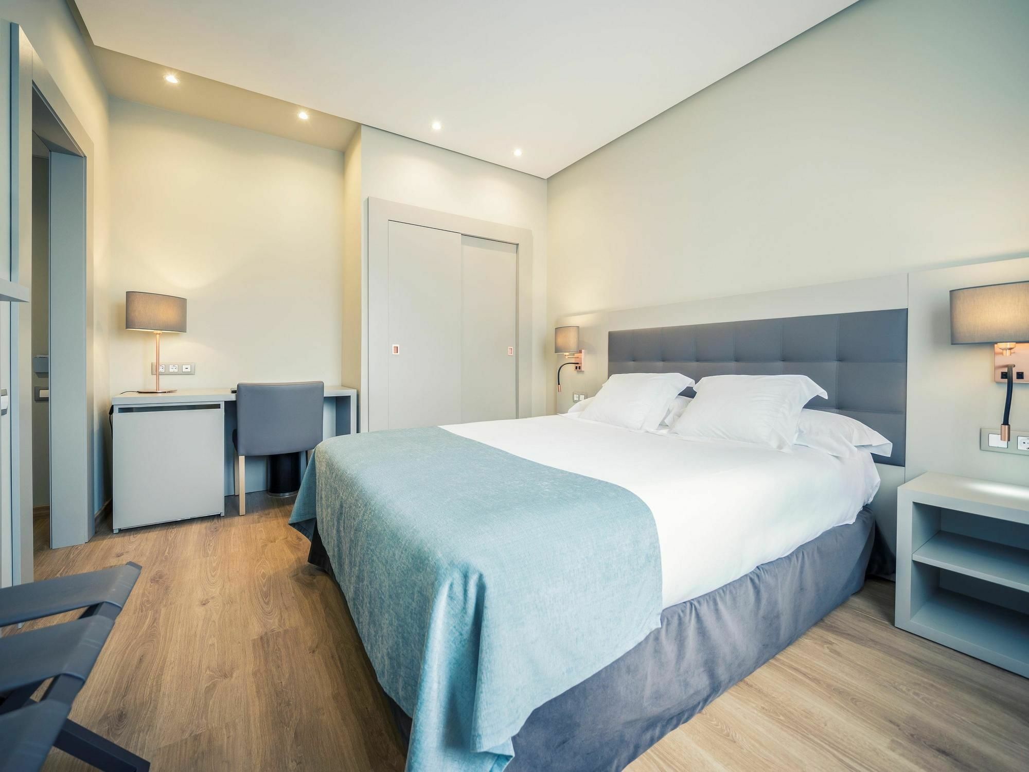 Mercure Carlton Rioja Логроньо Екстериор снимка